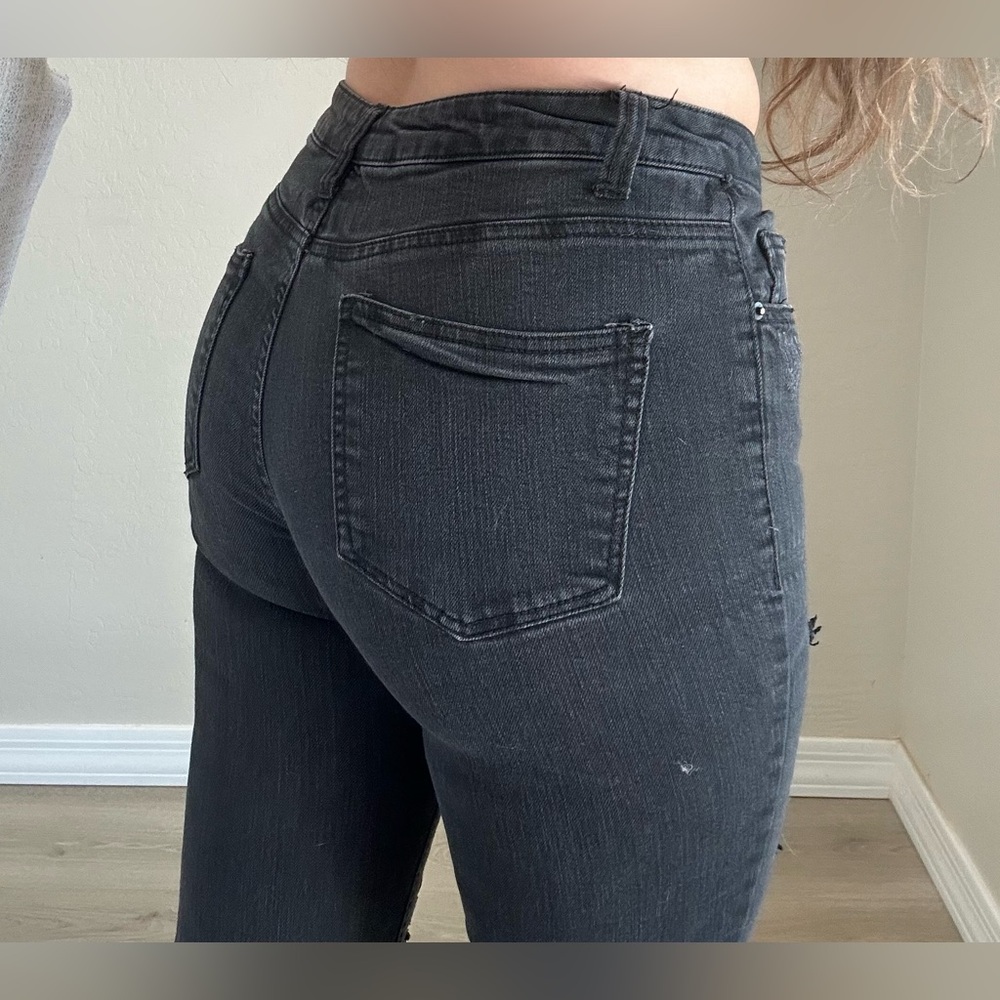 Women's Black Distressed Skinny Jeans - Picture 2 of 8